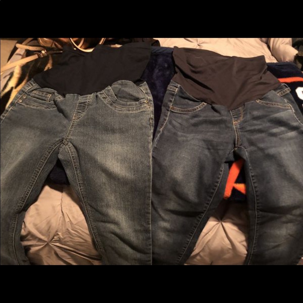 Maternity pants size Small